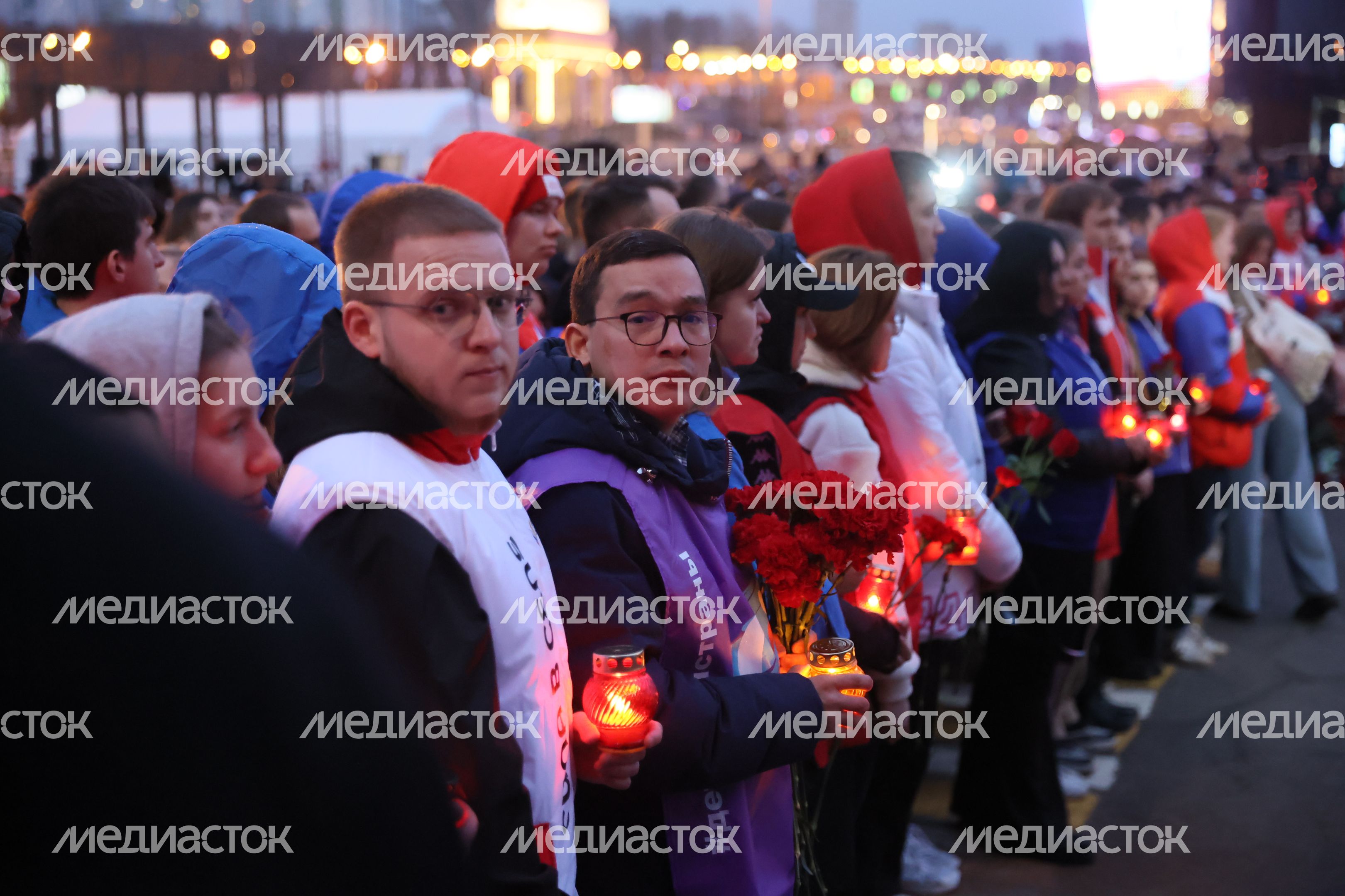 Акция памяти "Журавли" прошла на девятый день после теракта в "Крокус Сити Холле"