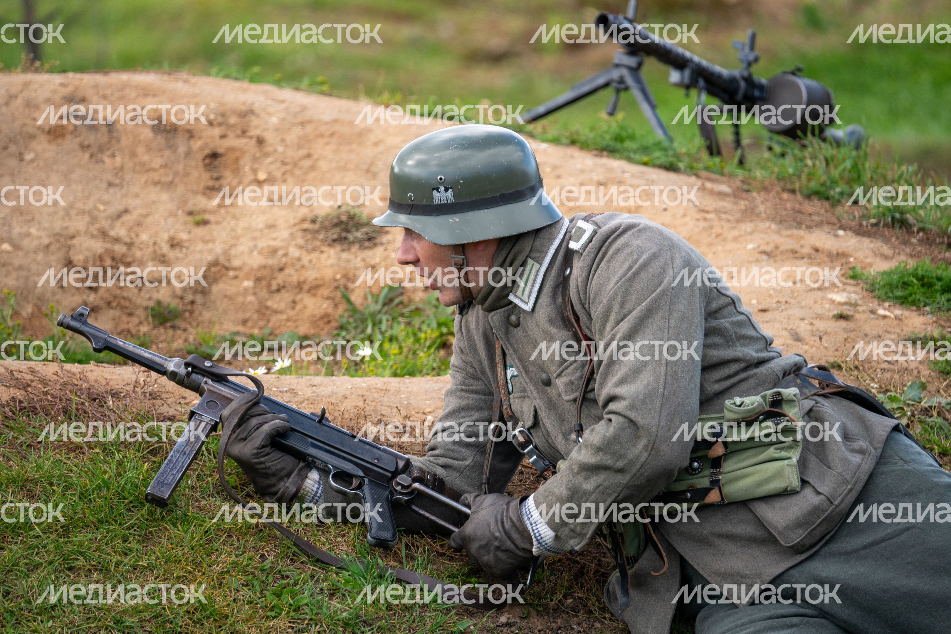 Военно-историческая реконструкция «Последний провыв. Суровая осень 41-го года» в Центральном парке «Патриот» Военно-историческая реконструкция «Последний провыв. Суровая осень 41-го года» в Центральном парке «Патриот»