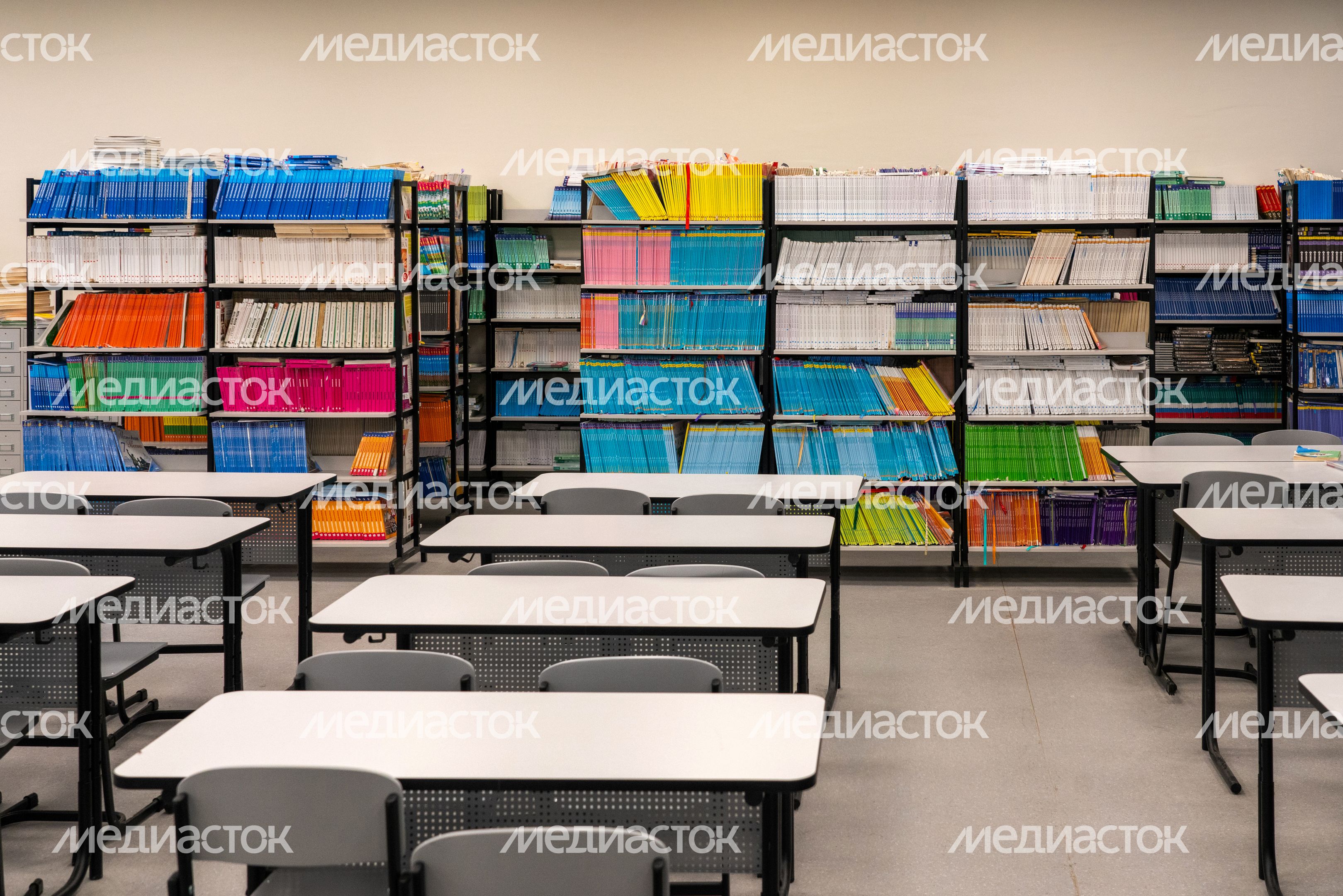Библиотека в новой пристройке к школе №29 им. П.И. Забродина в Подольске Библиотека в новой пристройке к школе №29 им. П.И. Забродина в Подольске