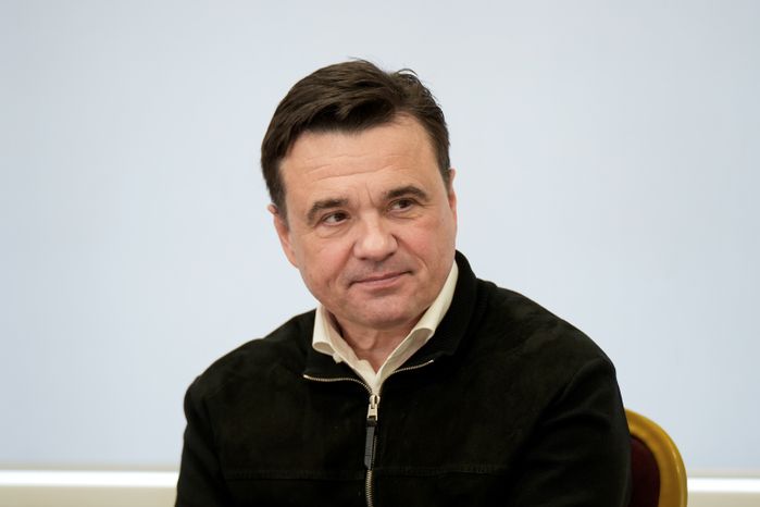 Андрей Воробьев и Игорь Щёголев встретились с финалистами программы "Герои Подмосковья"