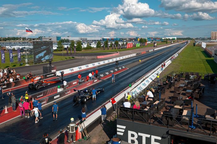 Чемпионат и Кубок России по дрэг-рейсингу RDRC 2026. Заезд гоночных болидов на автодроме RDRC Racepark в Раменском округ