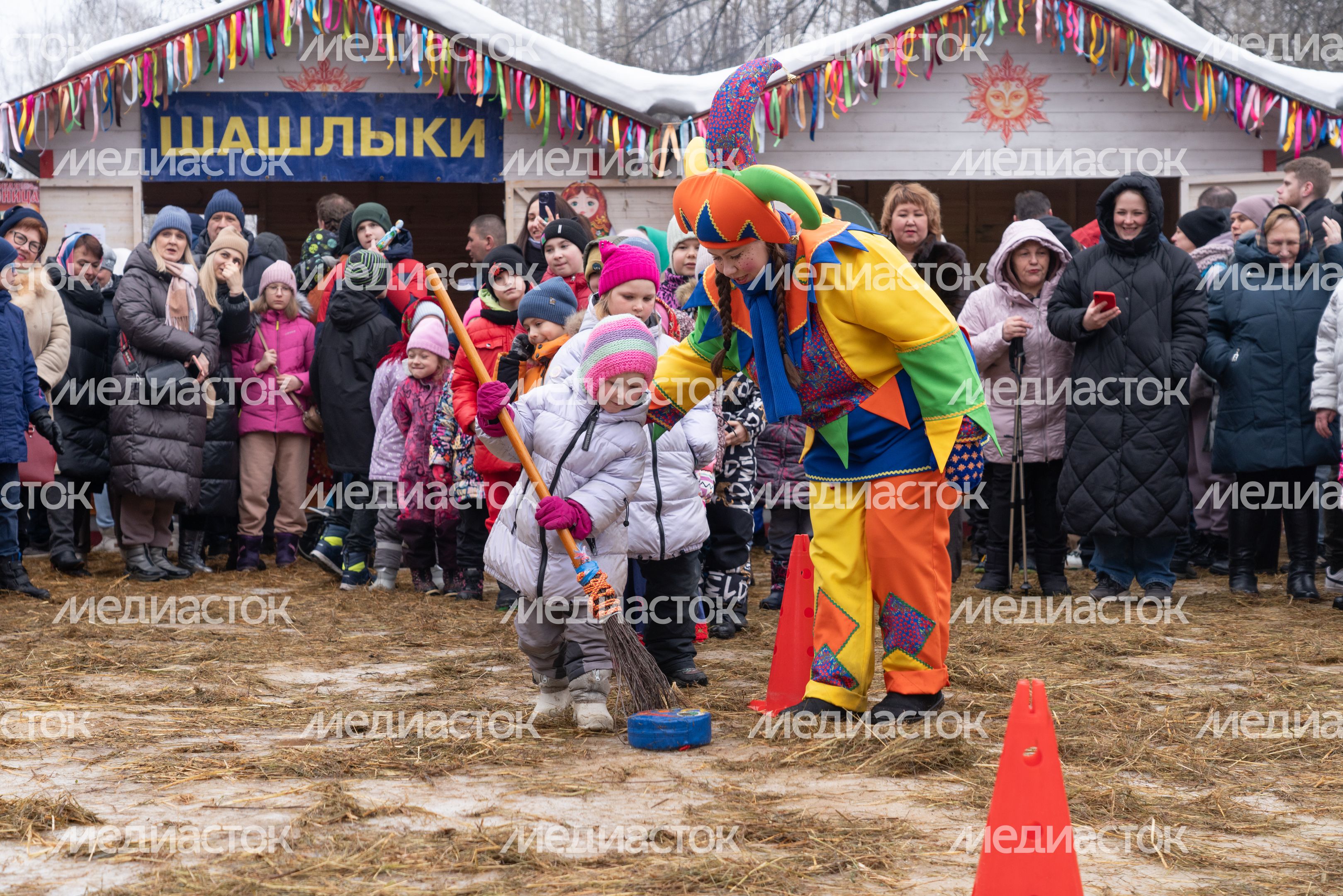 Масленица в парке "Захарово". Одинцовский округ