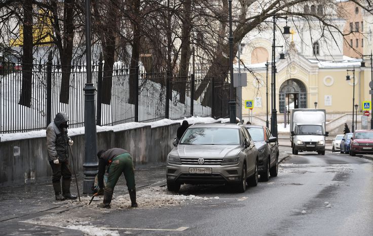 Городская жизнь в Москве в марте