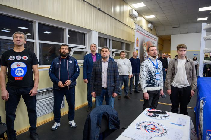 Зрители соревнований по боксу в Люберцах, посвященных разгрому немецко-фашистских войск под Москвой