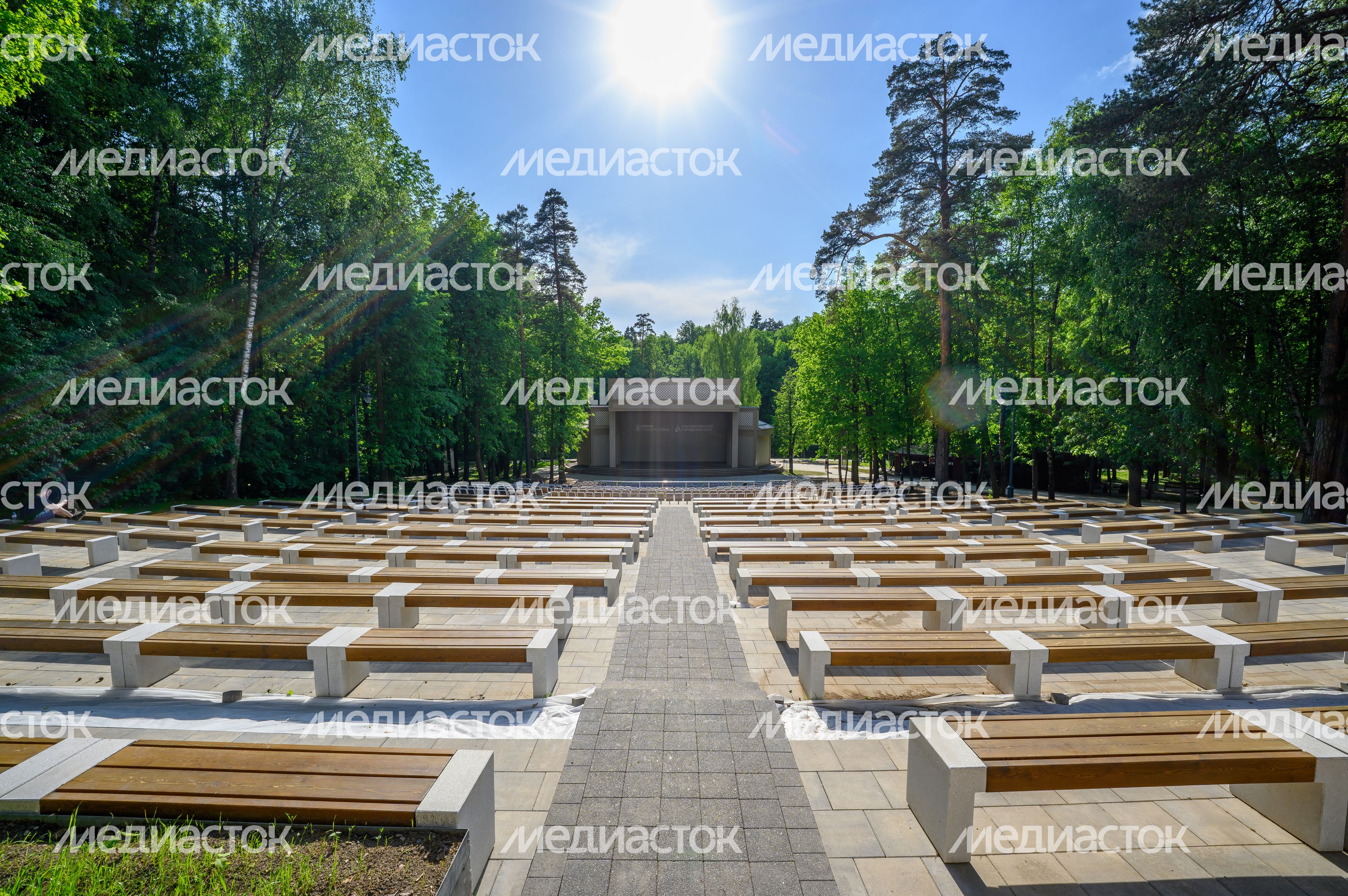 Зеленый театр в Красногорском городском парке после благоустройства