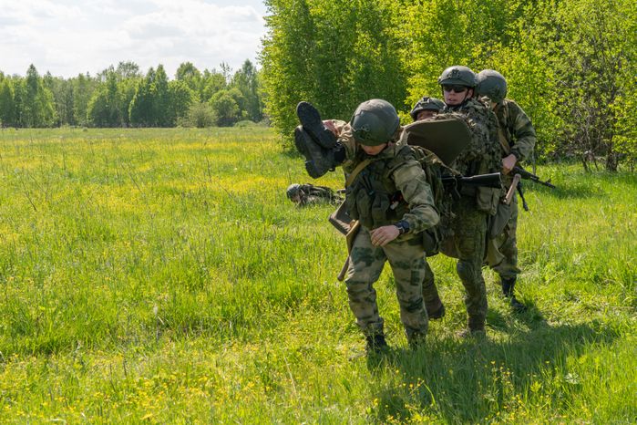 Военно-техническая игра "Арт-дуэль-2024" на аэродроме Волосово
