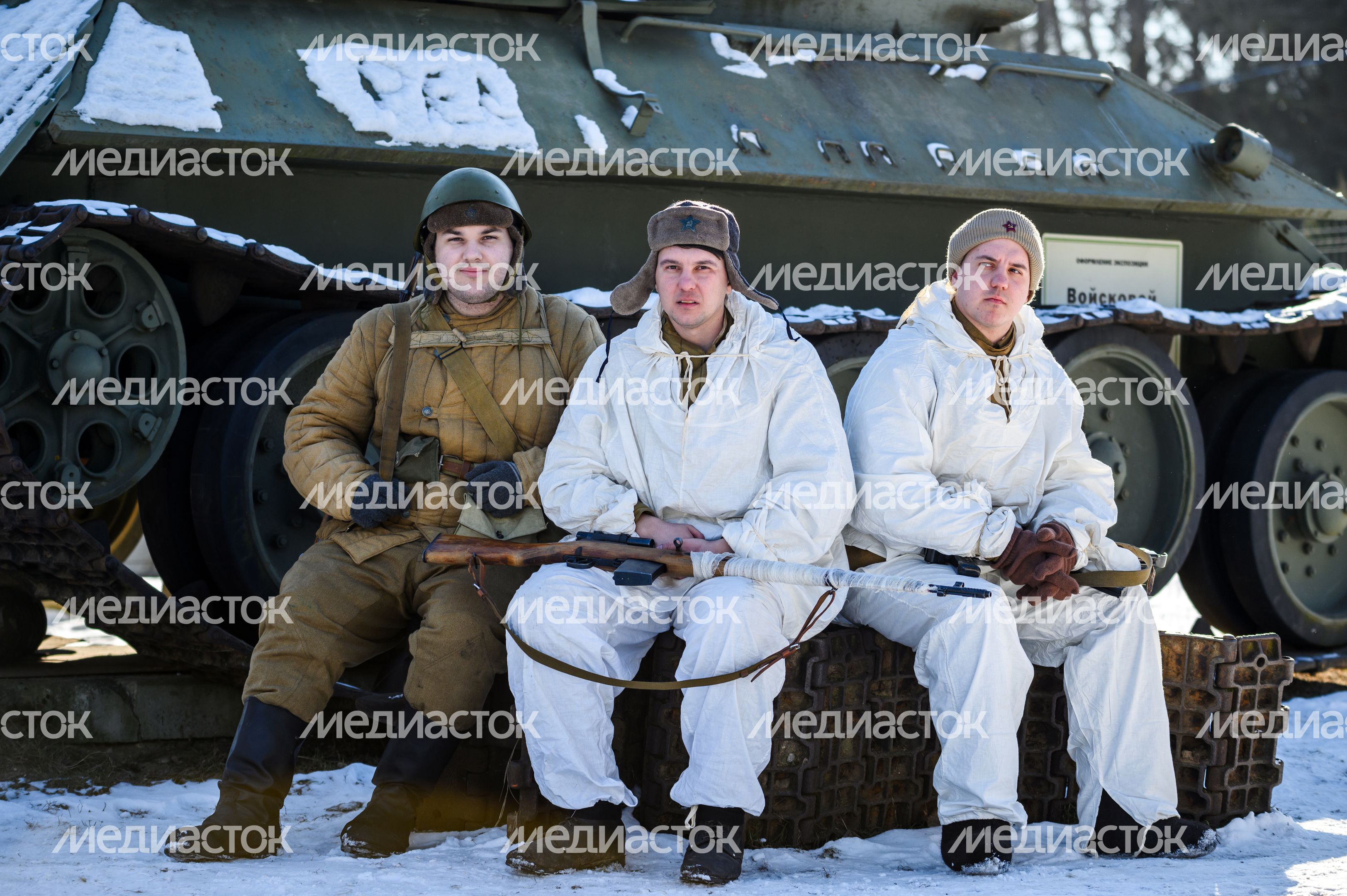 Военно-историческая реконструкция в музее танка Т-34 в Мытищах Военно-историческая реконструкция в музее танка Т-34 в Мытищах