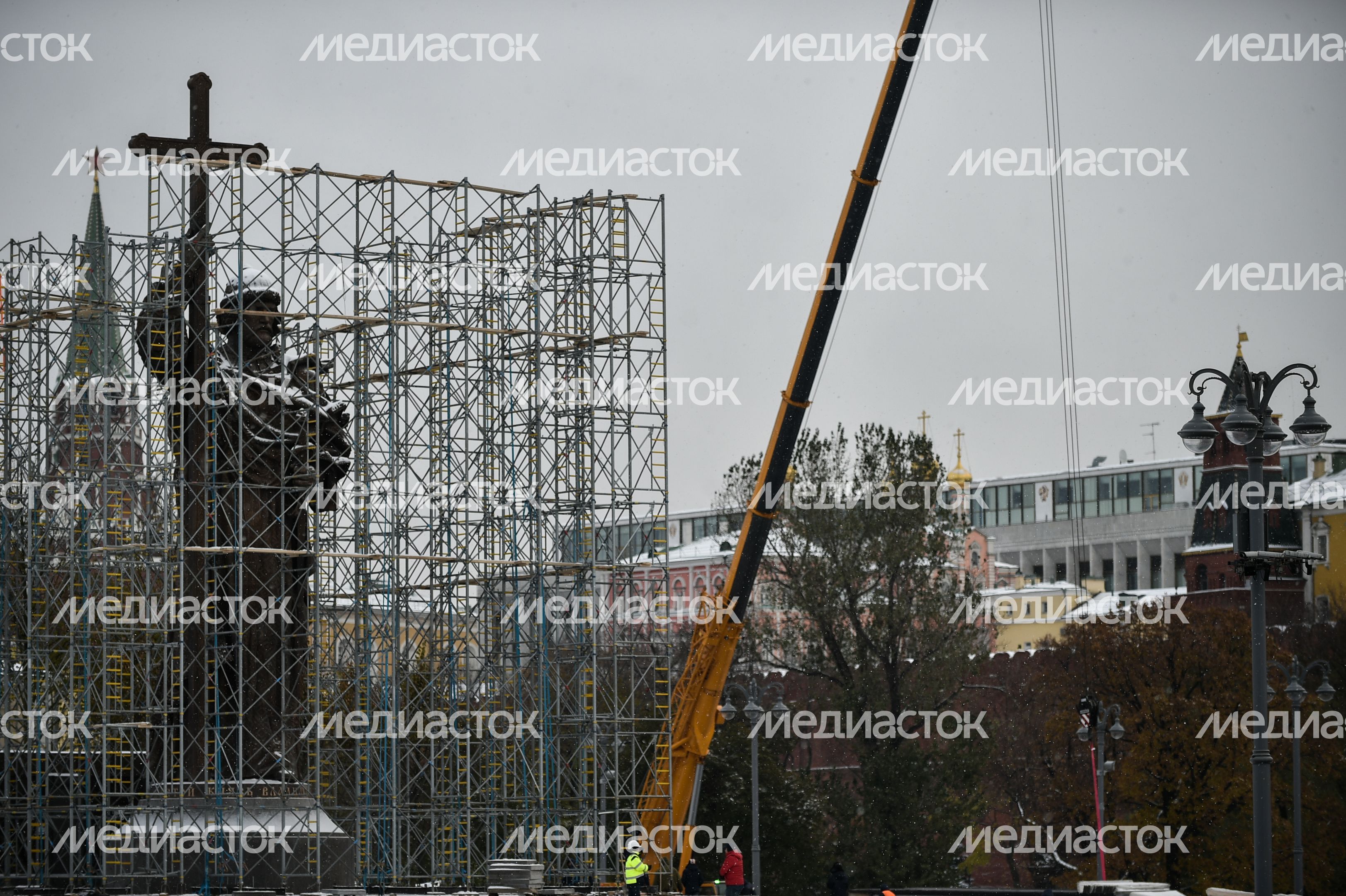 Памятник князю Владимиру в Москве