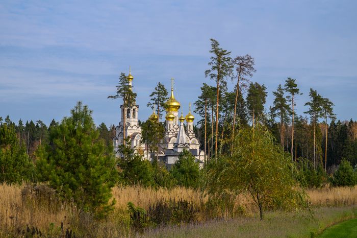 Храм Покрова Пресвятой Богородицы в поселке Туристический Пансионат округа Мытищи