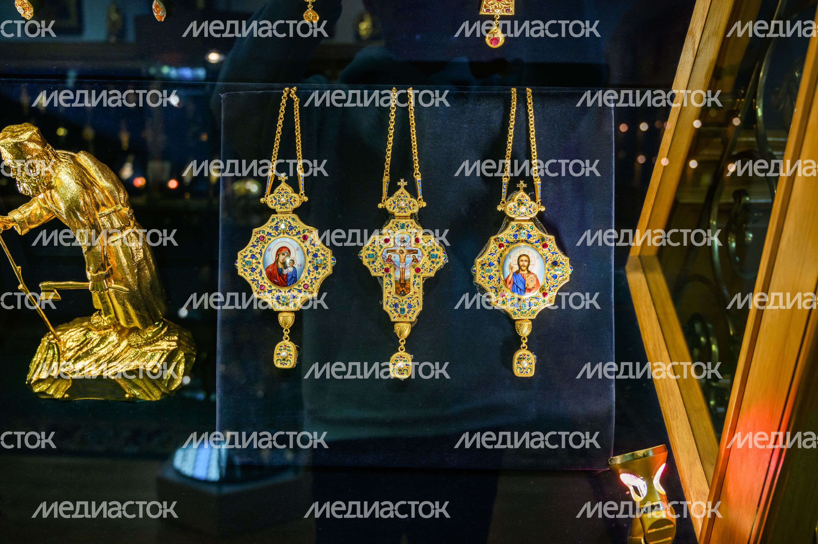 Церковные изделия для всех храмов Русской православной церкви делают на предприятии «Софрино» в Пушкинском округе
