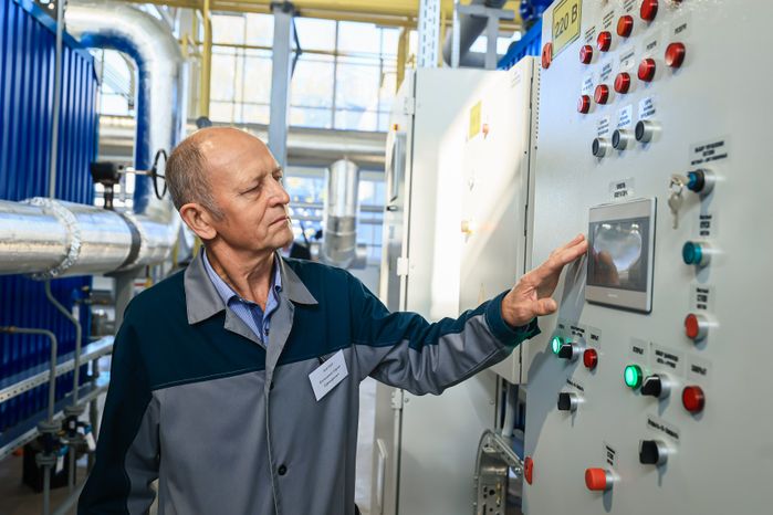 Осмотр новой котельной и реконструируемого участка теплосети в Королеве Губернатором Подмосковья