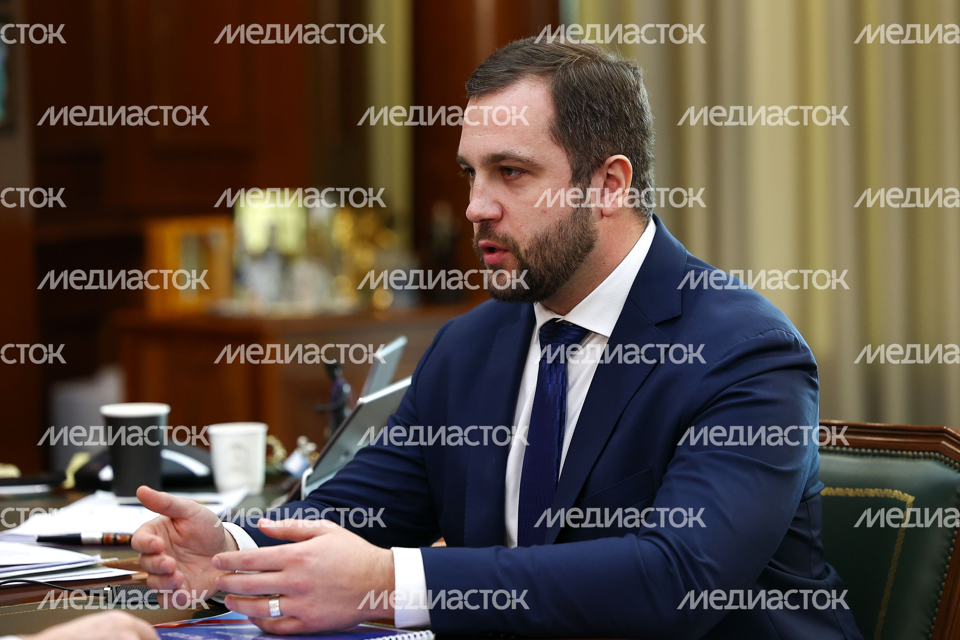 Андрей Воробьев провел рабочую встречу с главой городского округа Чехов Андрей Воробьев провел рабочую встречу с главой городского округа Чехов