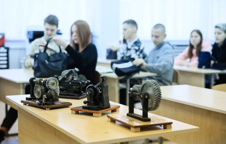 Посещение Губернатором Павлово-Посадского Техникума