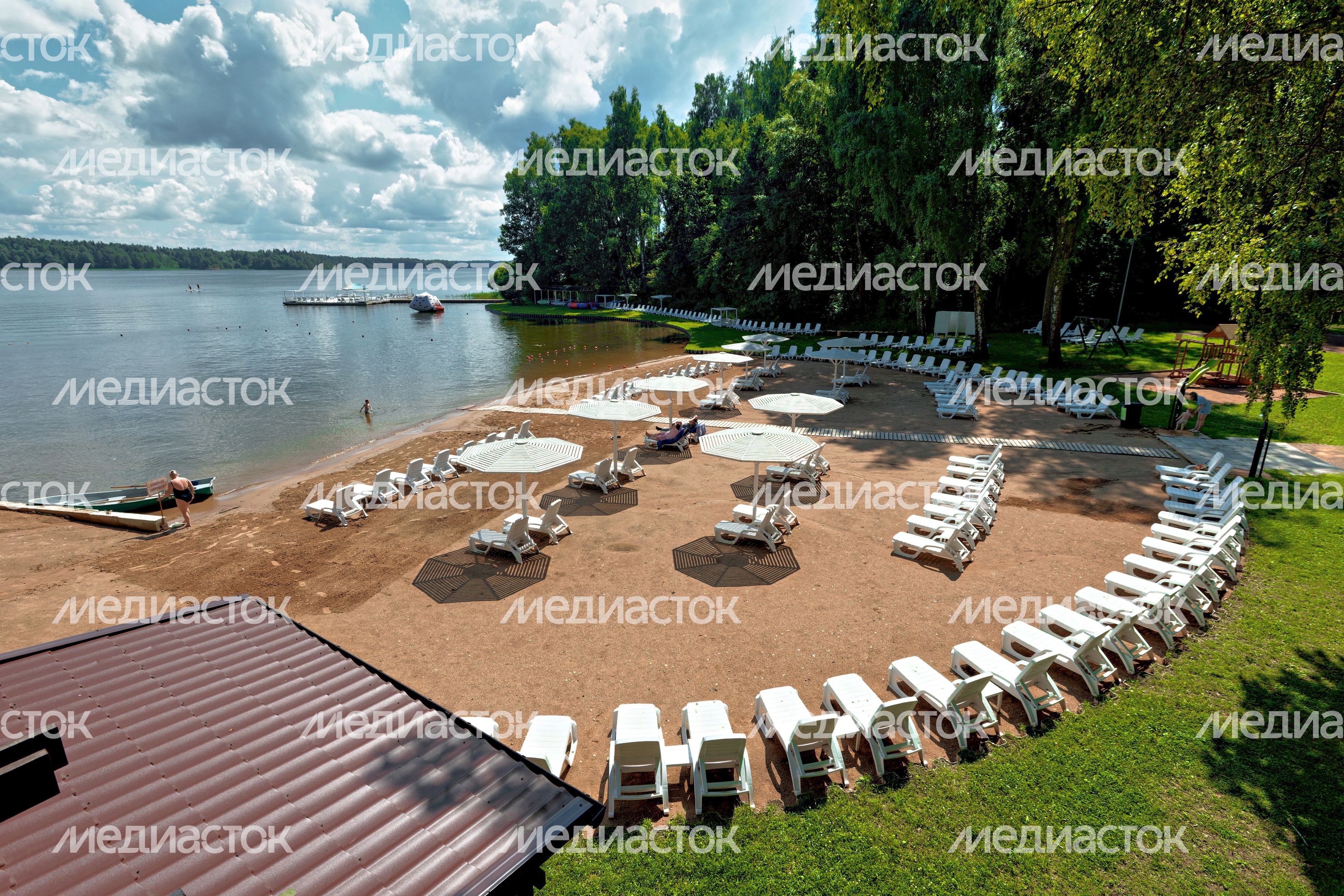 Комфортный отдых на пляже в загородном отеле «Истра» на Истринском водохранилище
