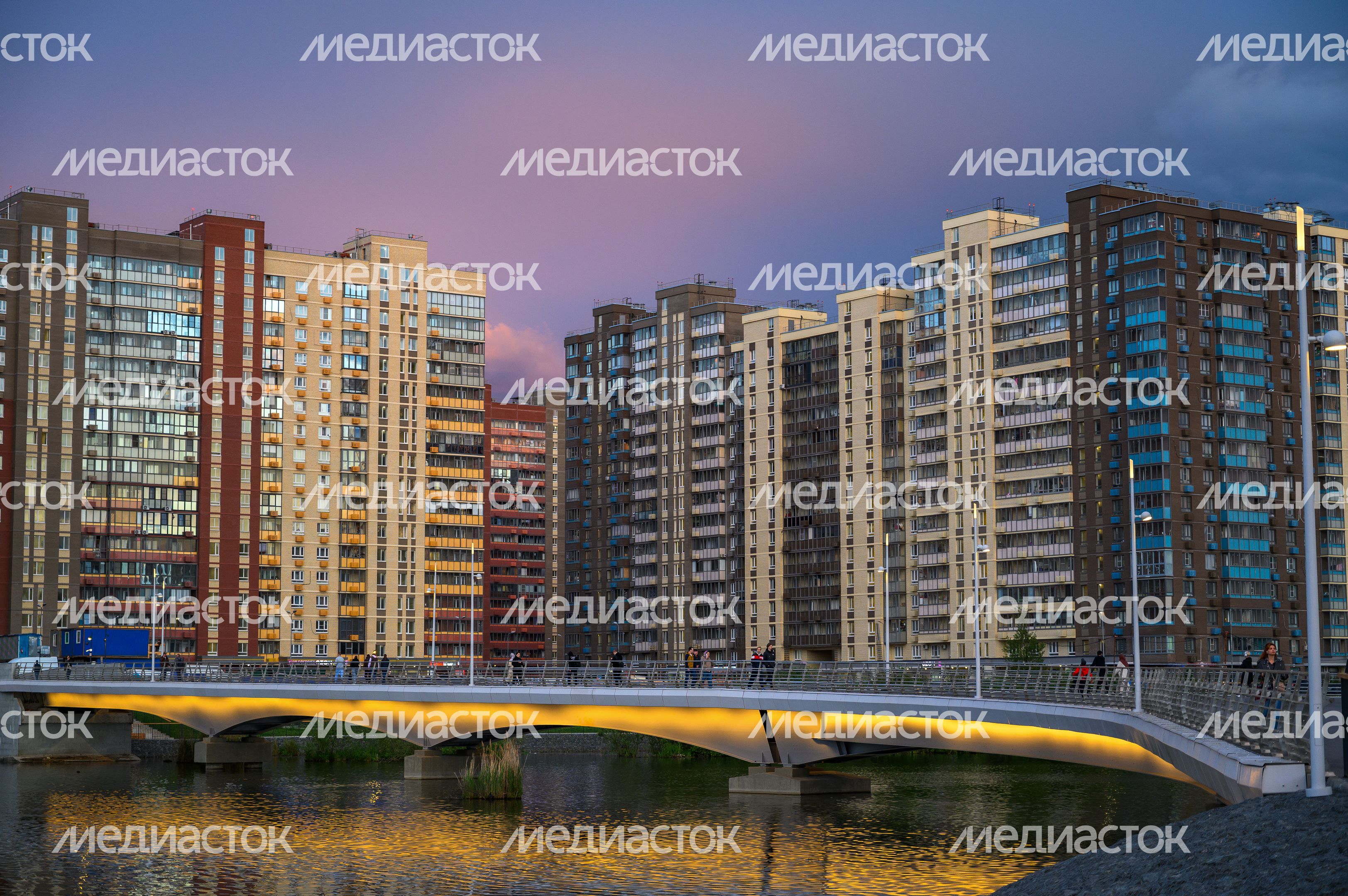Пешеходный мост через озеро Черное соединил микрорайон Зенино в Люберцах и Некрасовку в Москве Пешеходный мост через озеро Черное соединил микрорайон Зенино в Люберцах и Некрасовку в Москве