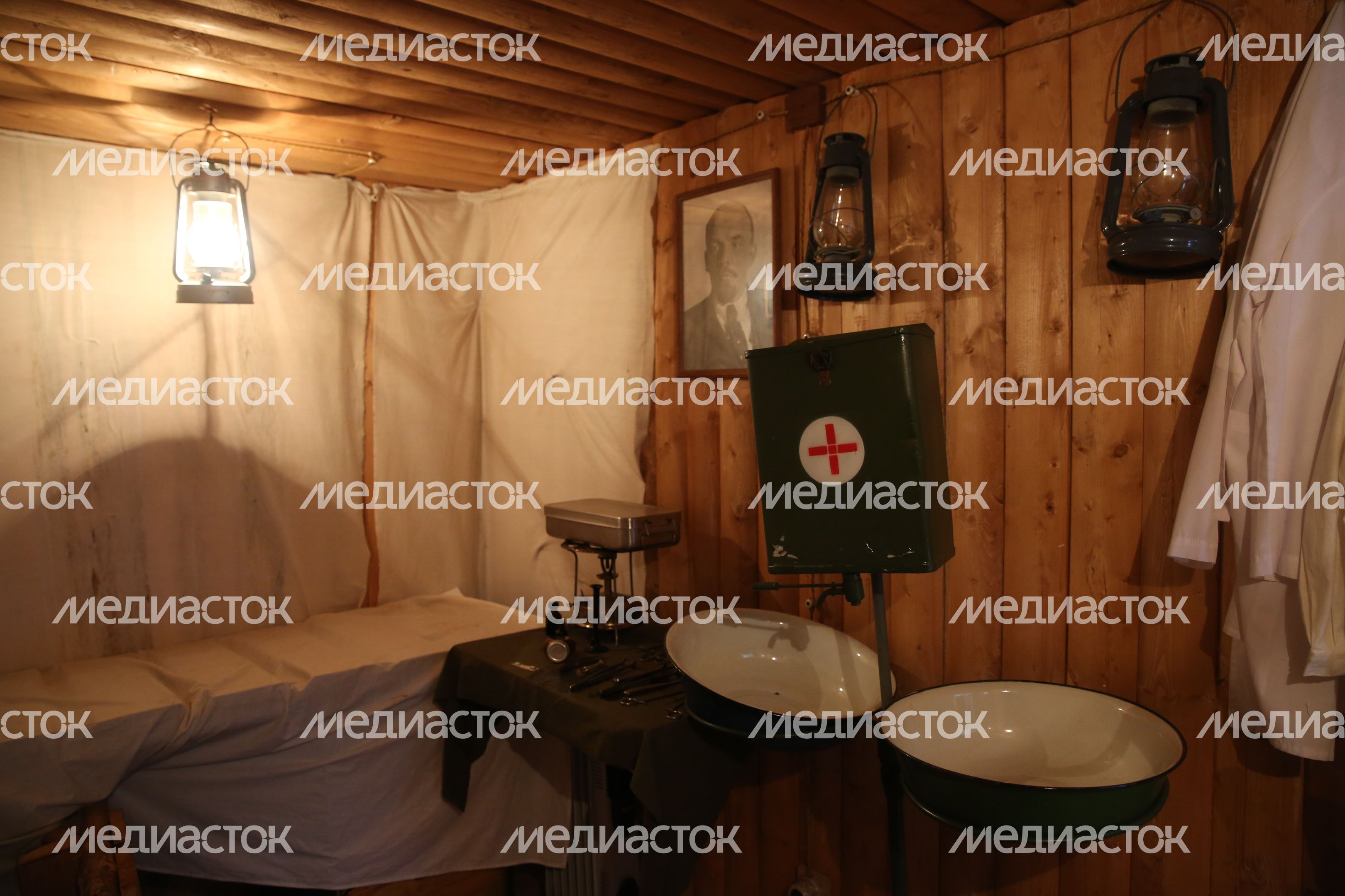 Партизанская деревня в парке «Патриот»