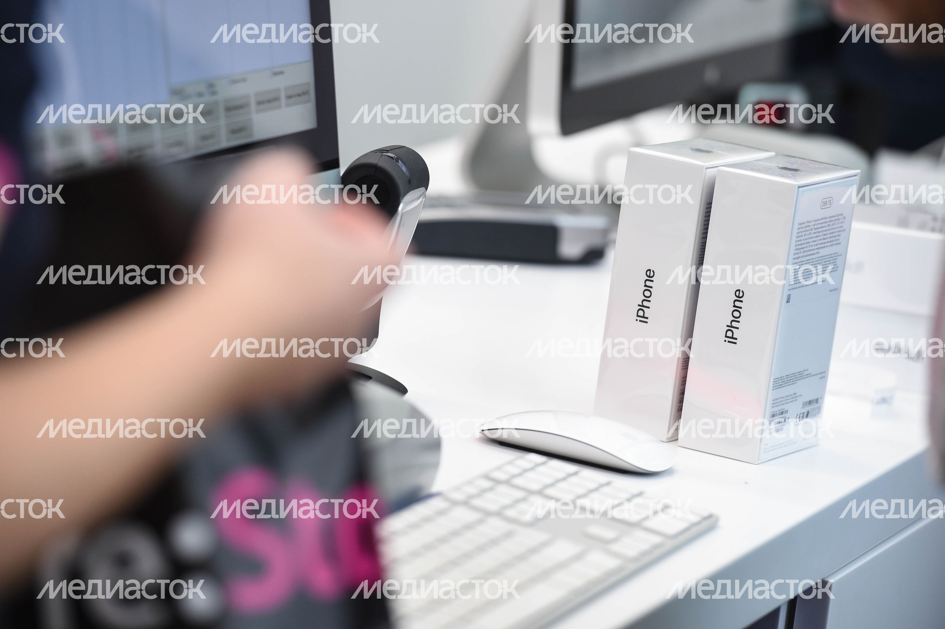 Старт продаж iPhone X в Москве