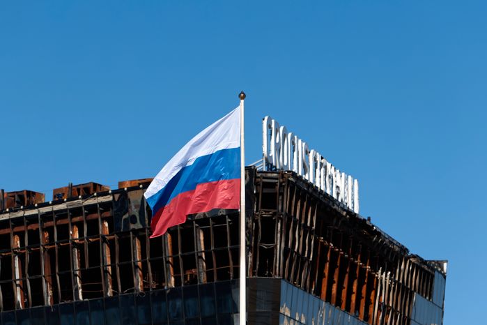 Мемориал в память о жертвах теракта в «Крокус Сити Холле» в Красногорске