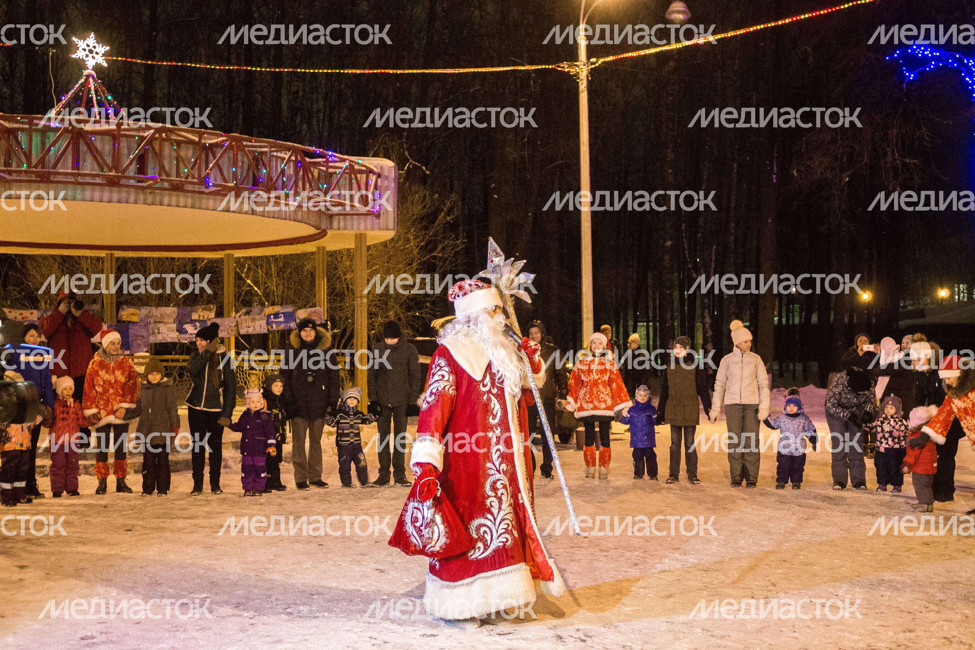 Новогодние декорации в Королеве