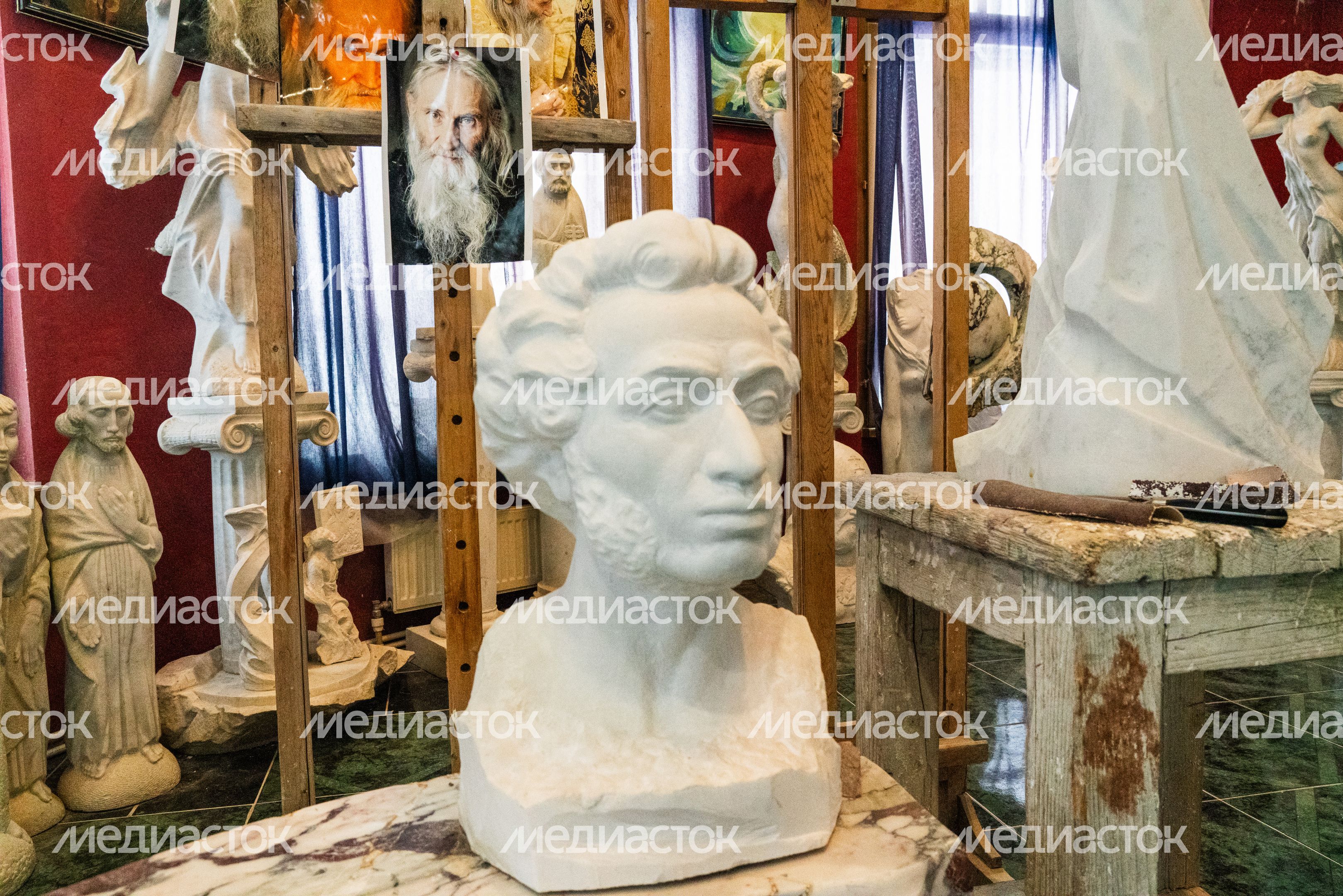 Парк и галерея скульптора Сергея Казанцева в Истре