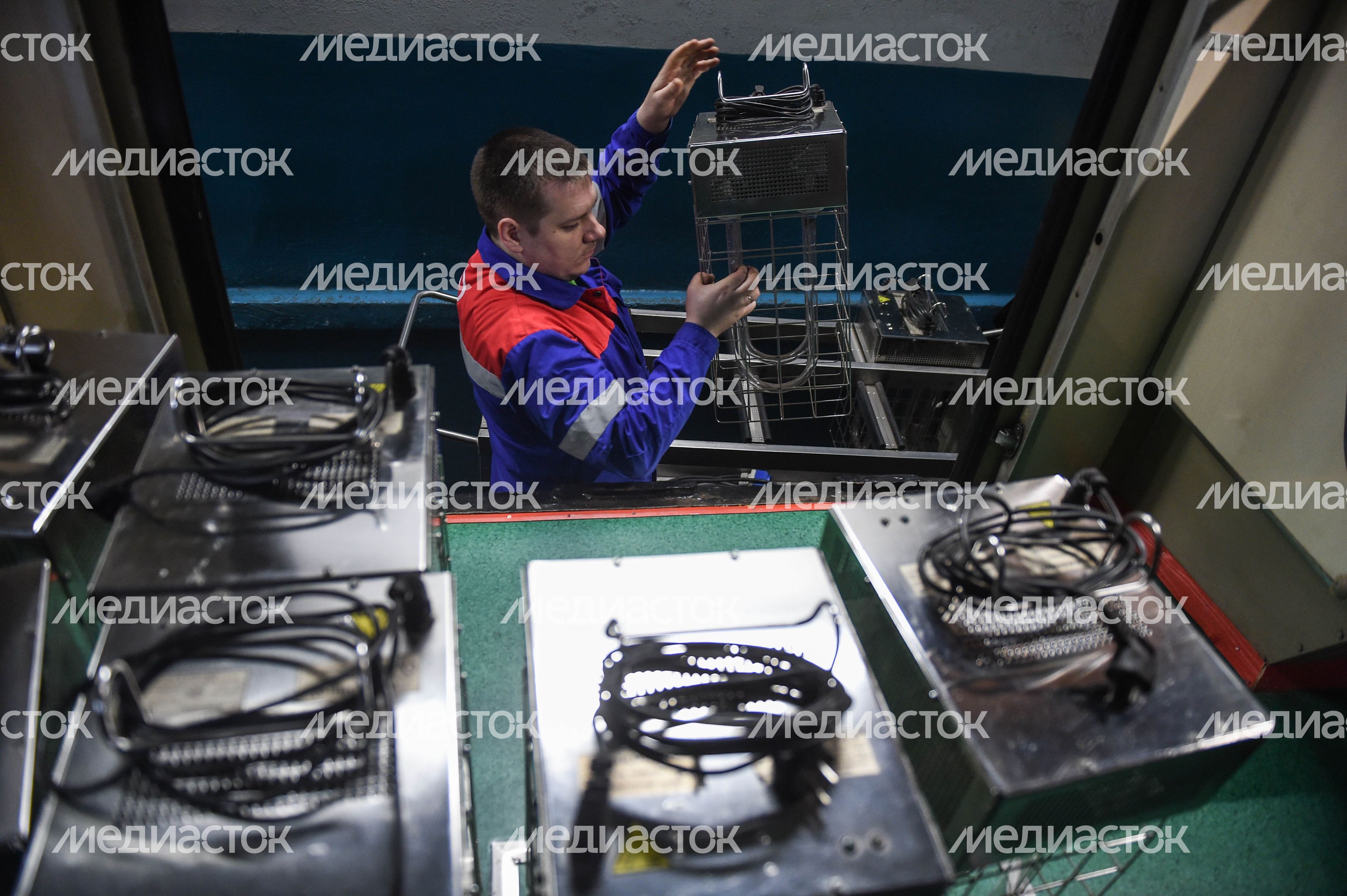 Кварцевание и мытье вагонов метро