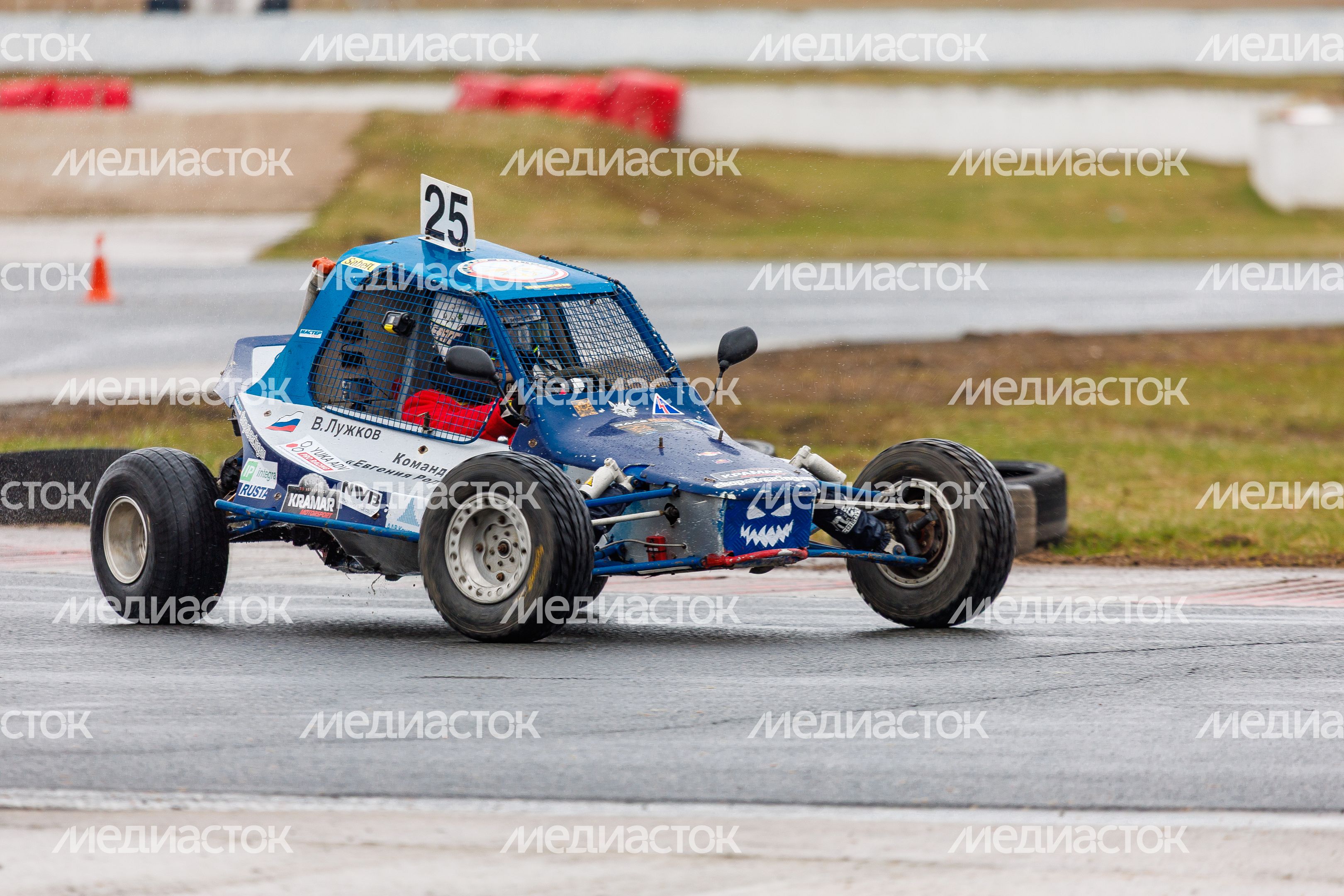 Детский заезд на мини-багги на гоночной трассе ADM Raceway в Мячково Детский заезд на мини-багги на гоночной трассе ADM Raceway в Мячково