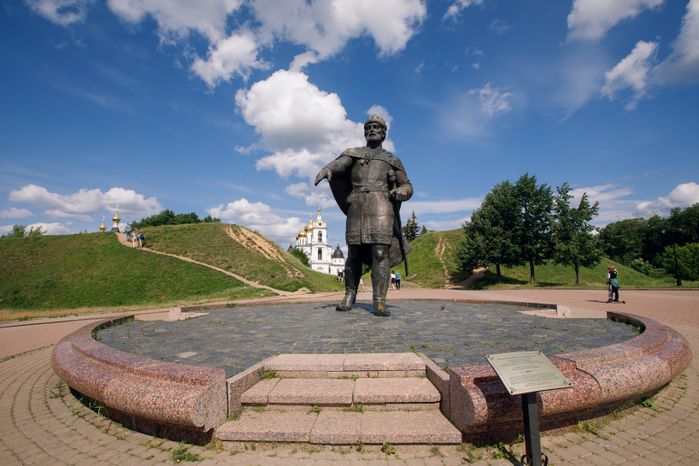 Дмитров. Памятник Юрию Долгорукому