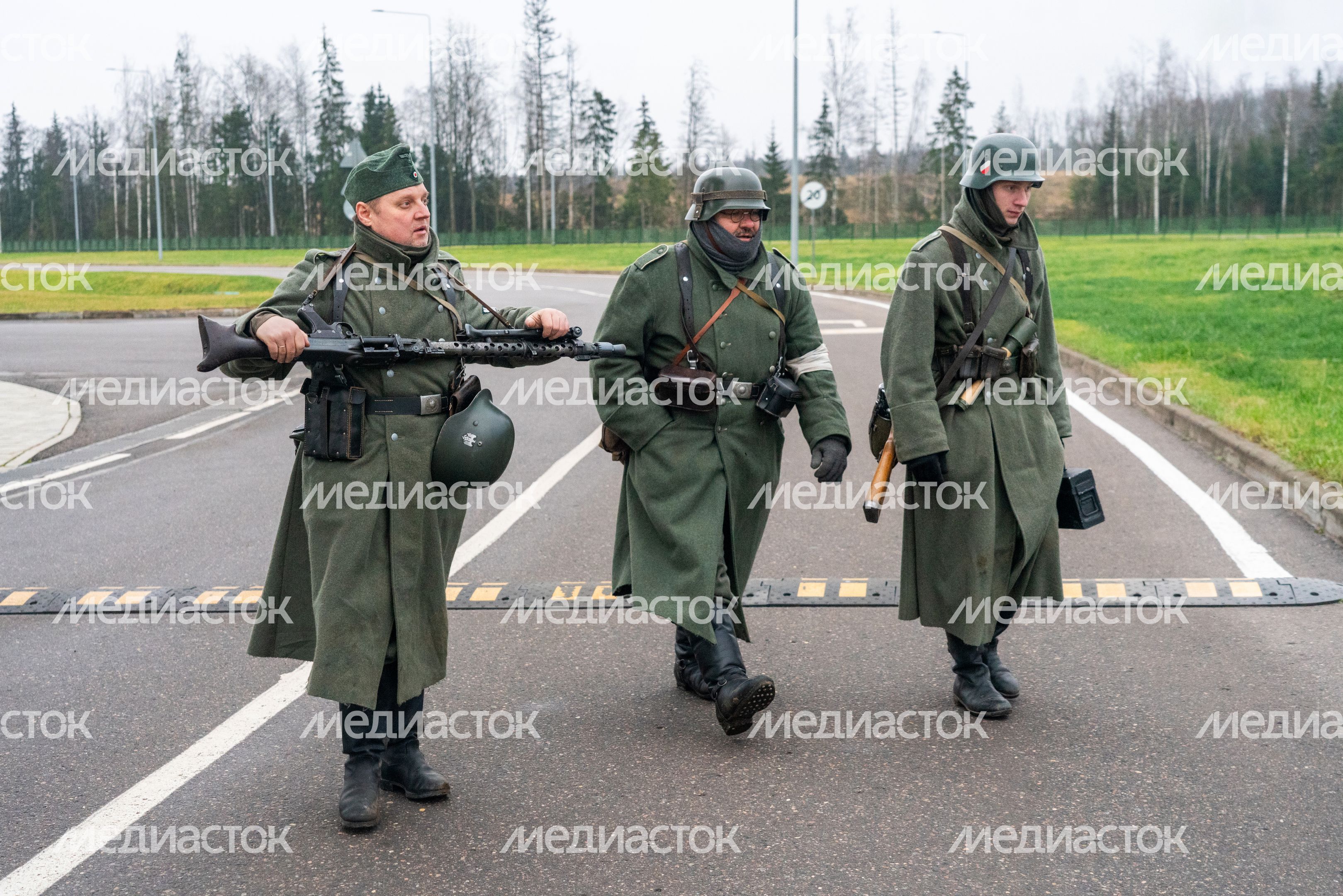 Военно-историческая реконструкция «Битва под Москвой» ко Дню воинской славы России Военно-историческая реконструкция «Битва под Москвой» ко Дню воинской славы России