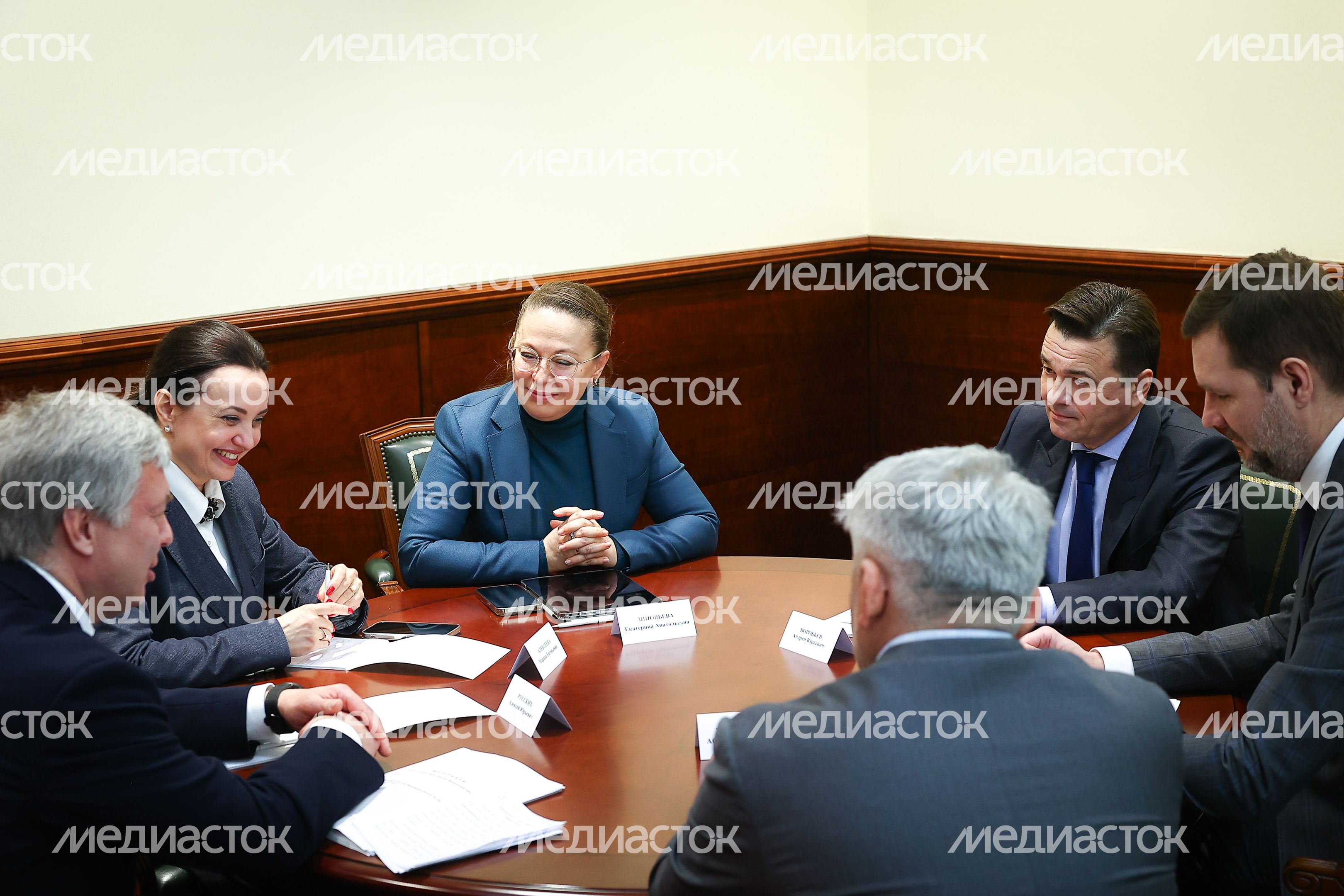 Андрей Воробьев и губернатор Ульяновской области обсудили перспективы сотрудничества регионов Андрей Воробьев и губернатор Ульяновской области обсудили перспективы сотрудничества регионов
