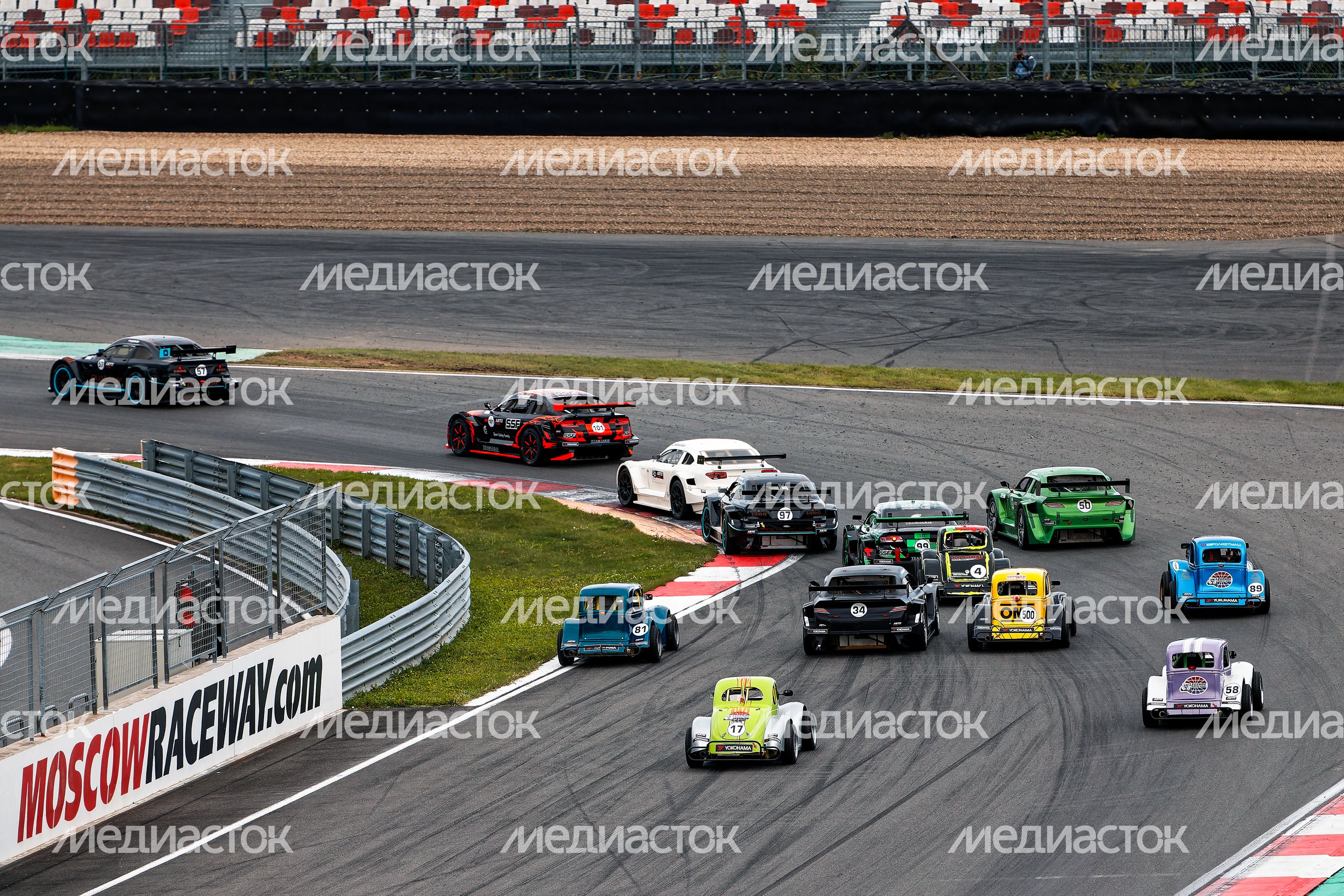 VI этап российской серии кольцевых гонок на автодроме Moscow Raceway