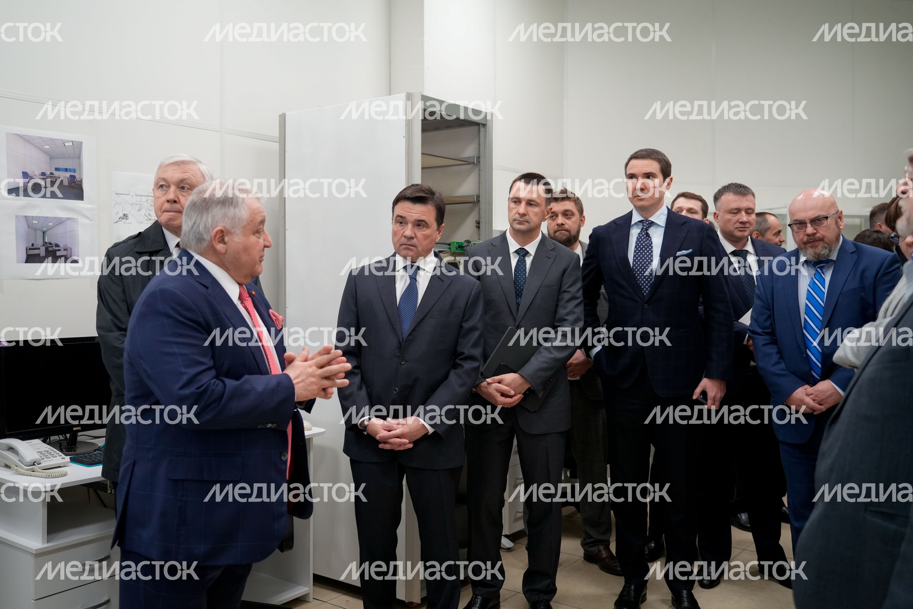 Андрей Воробьев посетил НИЦ "Курчатовский институт" ИФВЭ в Протвине Андрей Воробьев посетил НИЦ "Курчатовский институт" ИФВЭ в Протвине