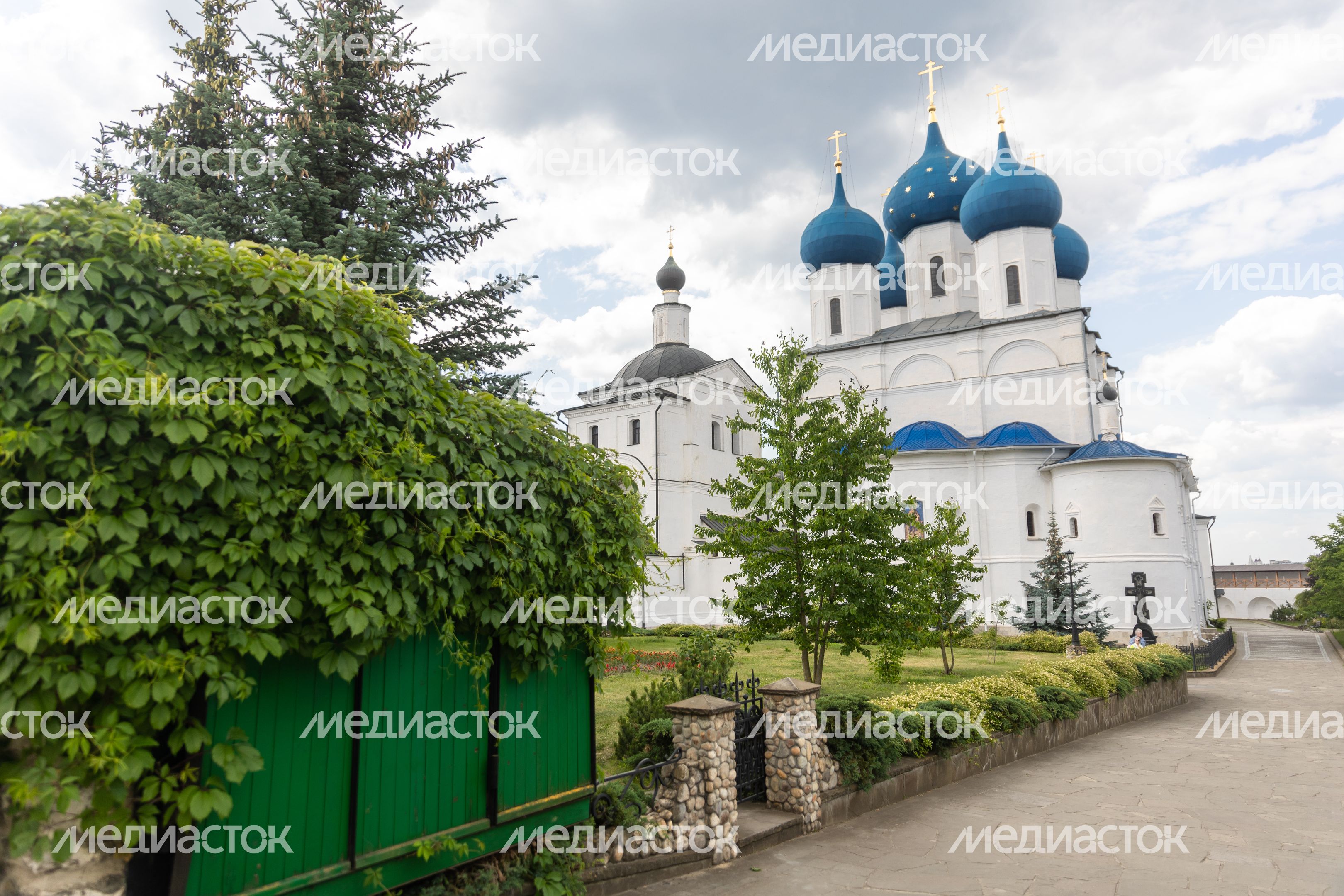Серпухов. Высоцкий мужской монастырь Серпухов. Высоцкий мужской монастырь