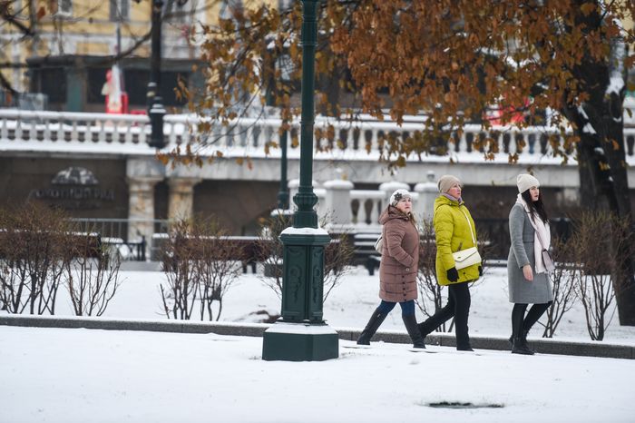 Последстивя сильного снегопада в Москве