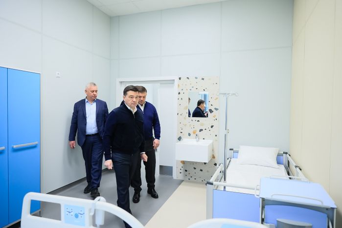 Посещение Губернатором Подмосковья стройплощадки Детской областной больницы в Красногорске