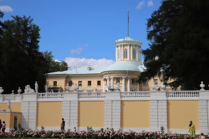 Архангельское