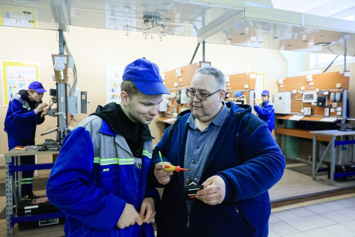 Посещение Губернатором Павлово-Посадского Техникума