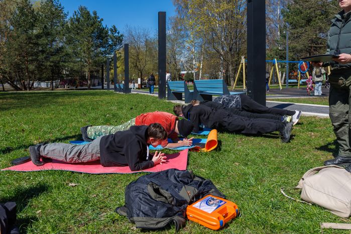 Спортивно-патриотическая игра «Зарница. Наследники победителей» в парке Мира в Мытищах