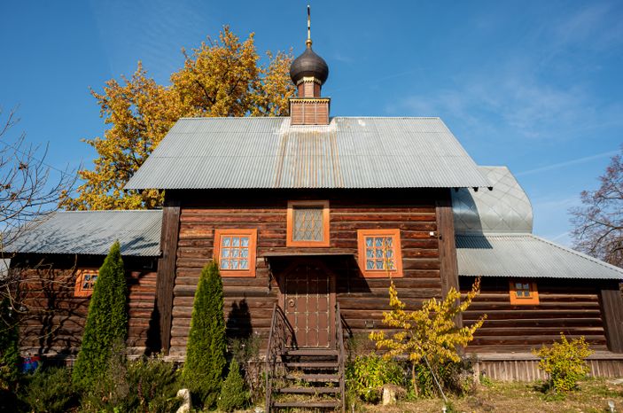 Осенние виды Церкви Иоанна Златоуста в Козино