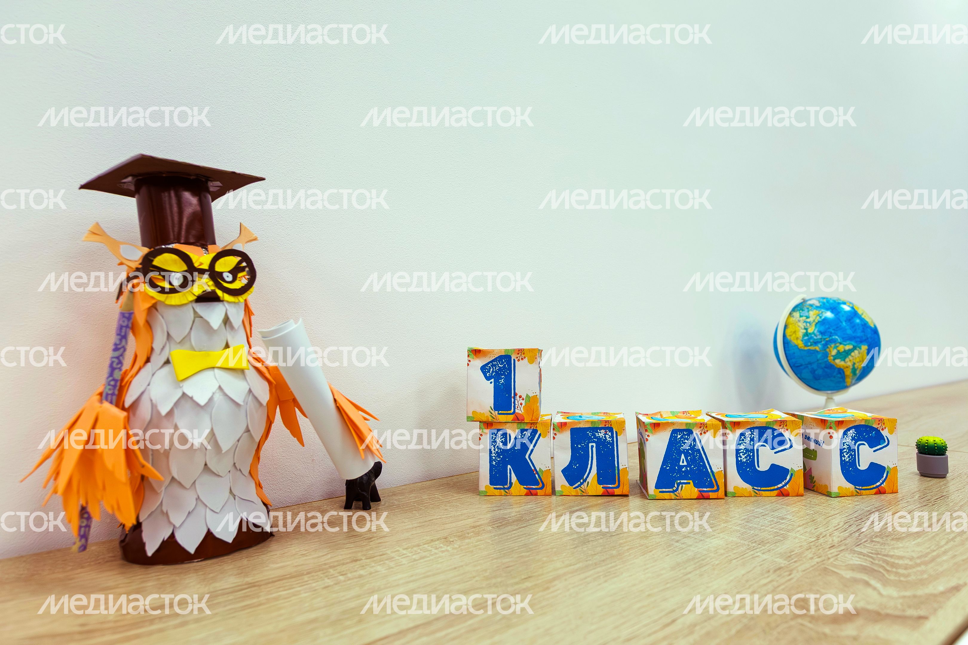 Коридор в новом корпусе школы №15 в ЖК «Героев» в Балашихе Коридор в новом корпусе школы №15 в ЖК «Героев» в Балашихе