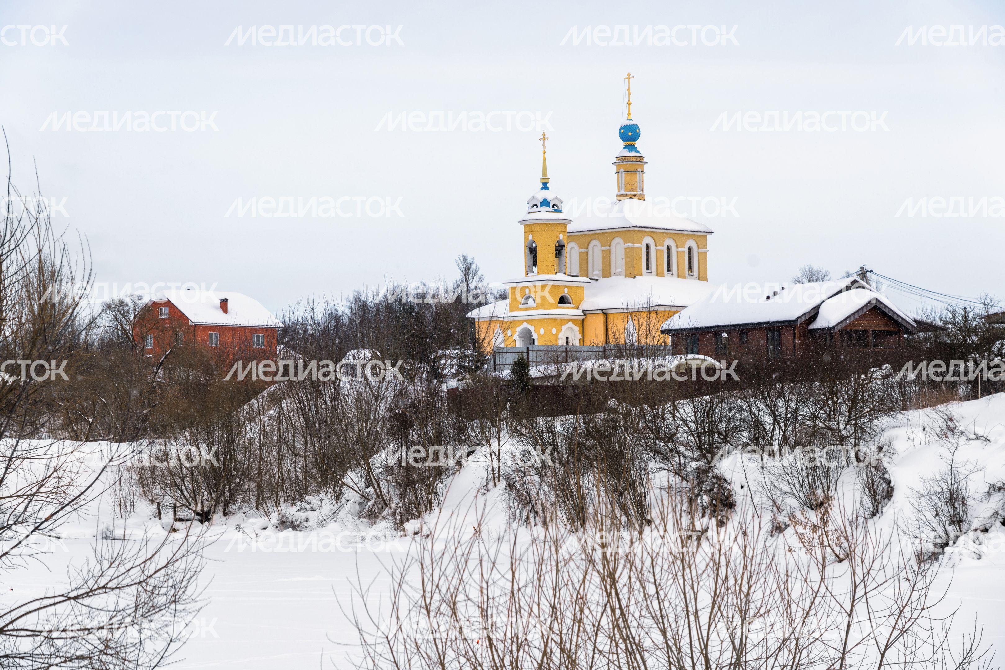 Церковь Рождества Пресвятой Богородицы в пос. Колюбакино Рузского округа Церковь Рождества Пресвятой Богородицы в пос. Колюбакино Рузского округа