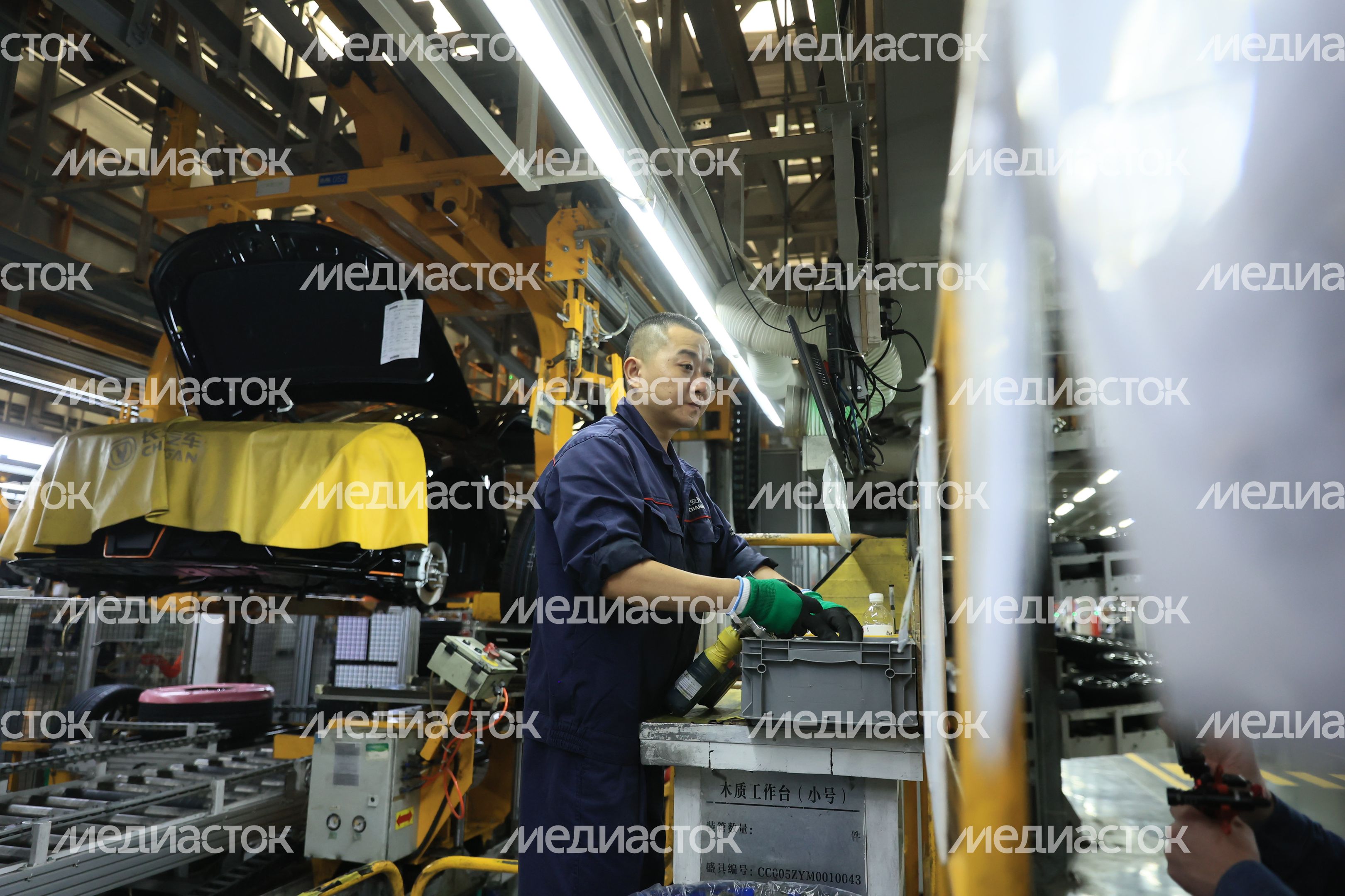 Посещение автозавода Changan Automobile Group в Китае Губернатором Подмосковья