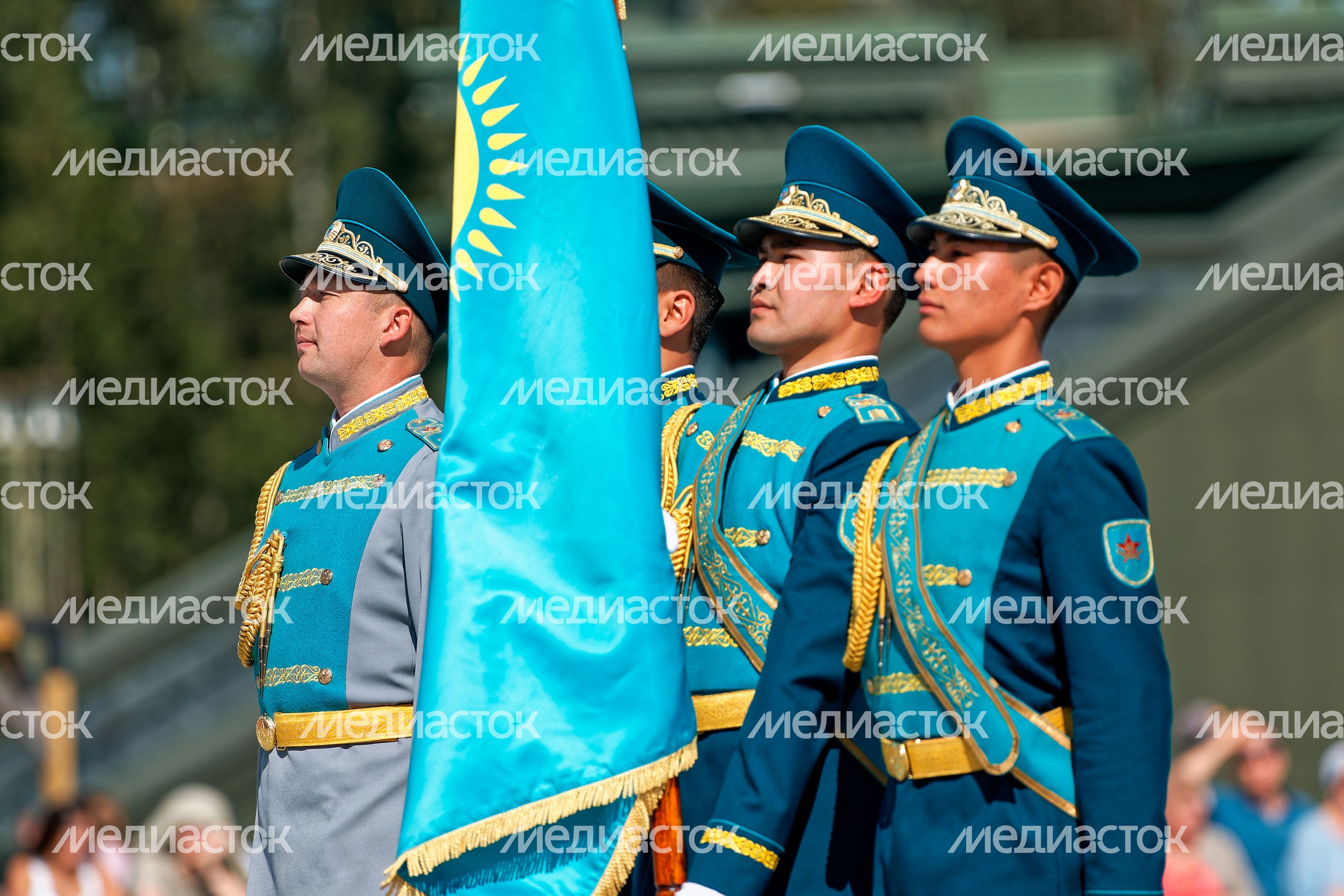 Военный оркестр силовых ведомств Казахстана на военно-музыкальном фестивале «Спасская башня» у Главного храма ВС РФ