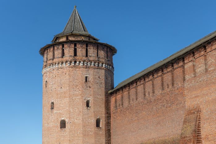 Коломенский кремль. Соборная площадь и Пятницкие ворота