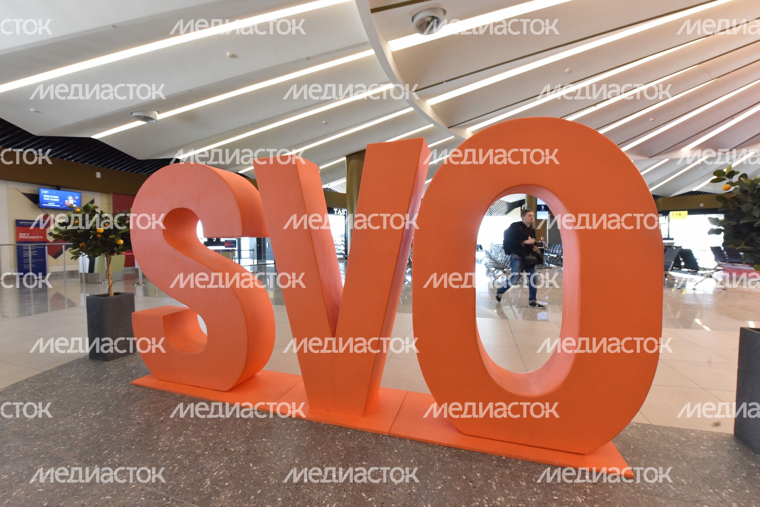 Рабочий визит губернатора Подмосковья в аэропорт «Шереметьево» Рабочий визит губернатора Подмосковья в аэропорт «Шереметьево»