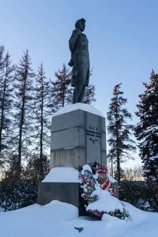 Памятник Зое Космодемьянской в селе Петрищево Рузского округа