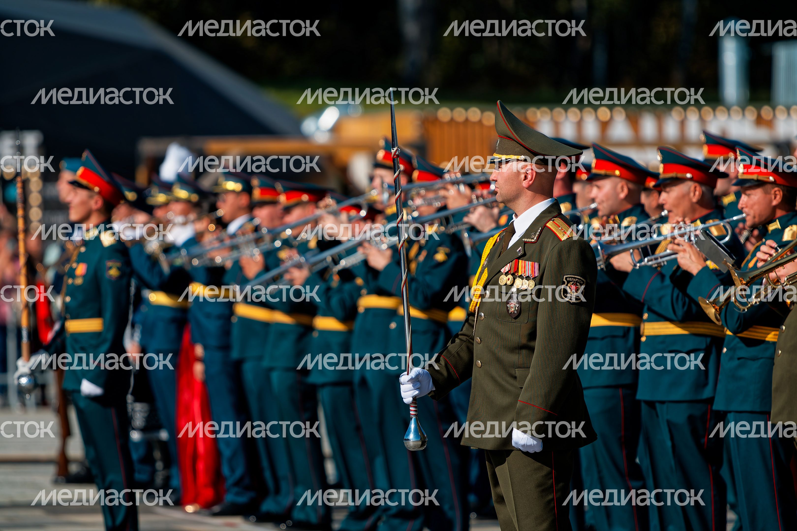 Лучшие военные оркестры силовых ведомств мира на военно-музыкальном фестивале «Спасская башня» у Главного храма ВС РФ