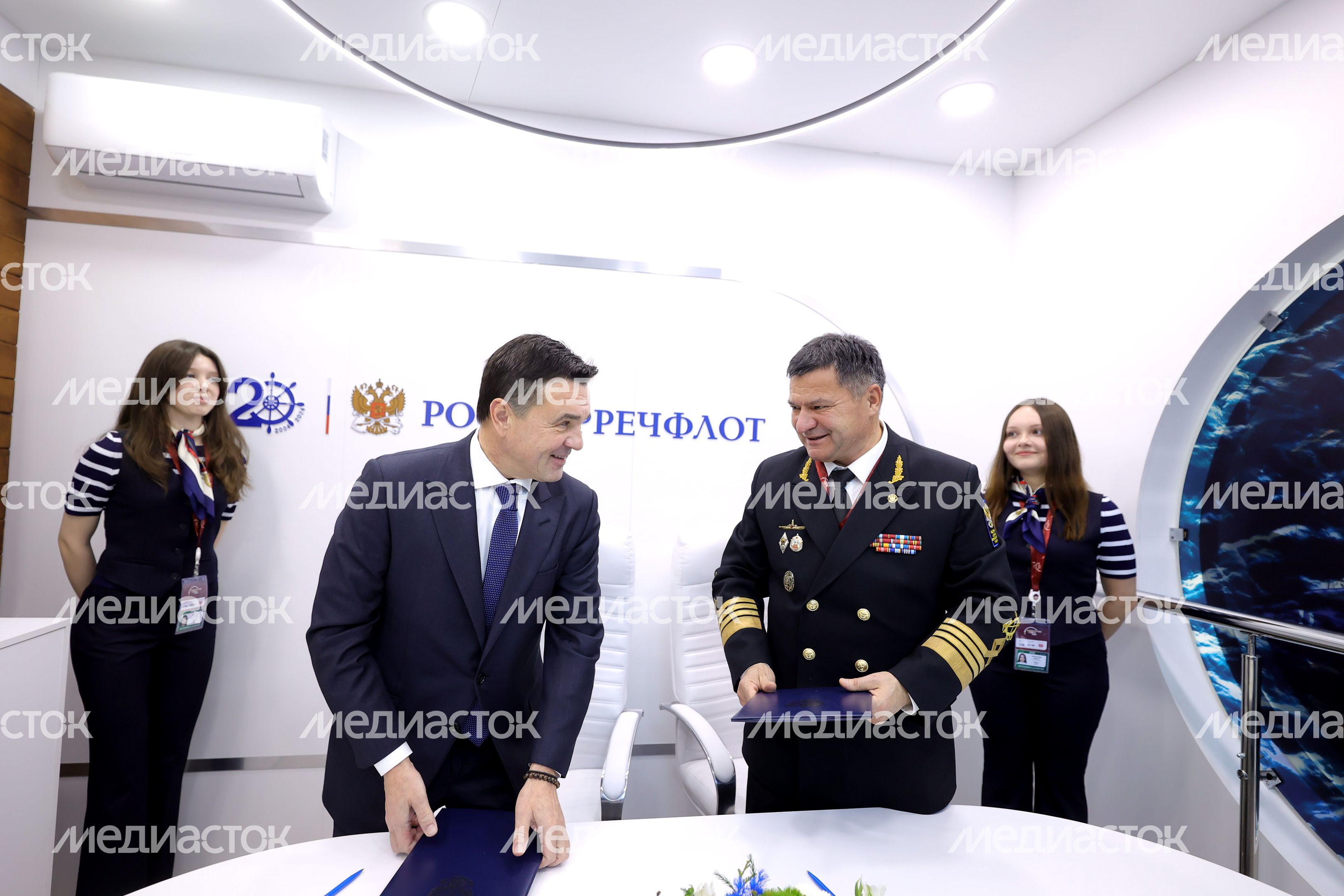 Губернатор Московской области и глава Росморречфлота подписали соглашение о сотрудничестве Губернатор Московской области и глава Росморречфлота подписали соглашение о сотрудничестве