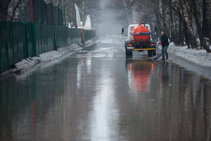Подтопления на Мякининском шоссе в Красногорске