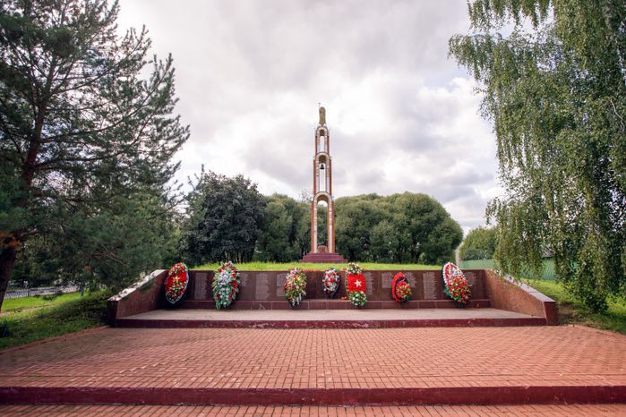 Сергиев Посад. Стела памяти в Богородском