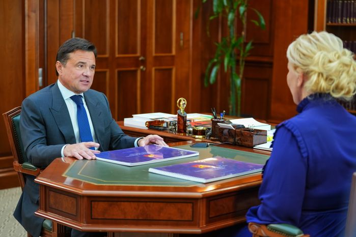 Андрей Воробьев поблагодарил Инну Волкову за работу на посту главы г.о. Электросталь